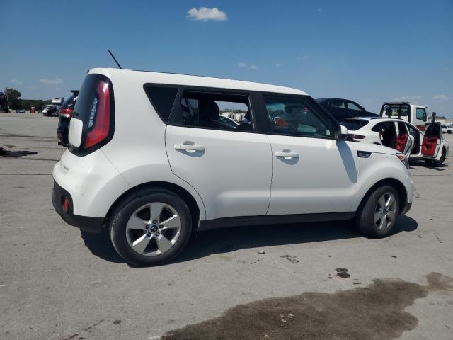 Kia Soul Image 2