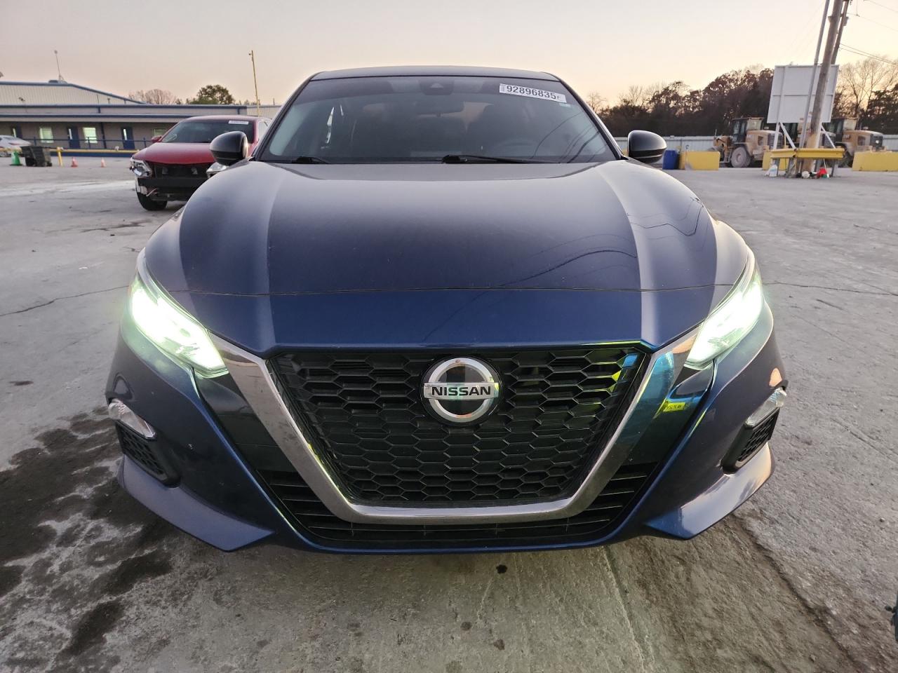 Nissan Altima Sr Image 8