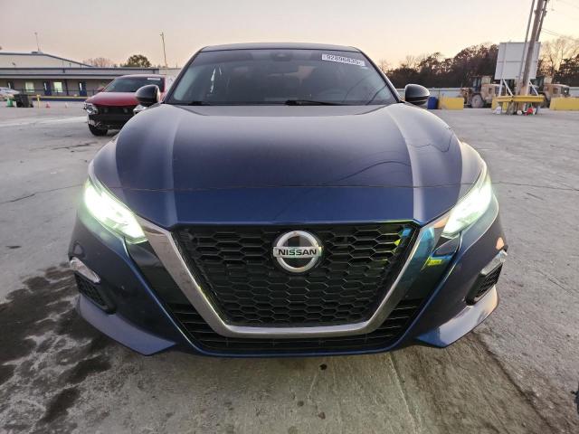 Nissan Altima Sr Image 8