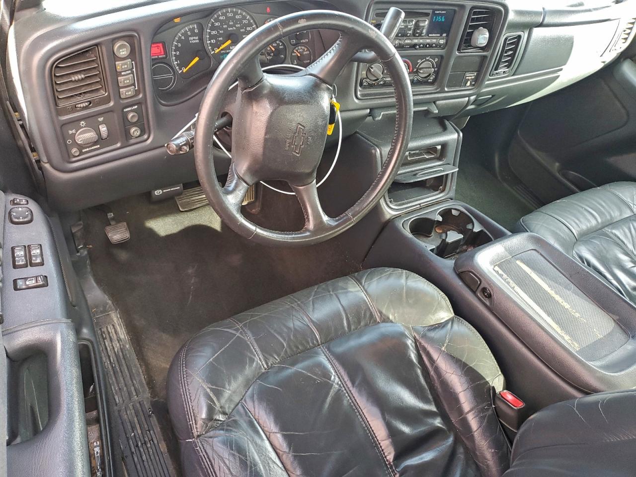 Chevrolet Silverado K1500 Image 10