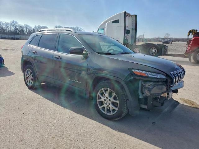 Jeep Grand Cherokee Latitude Image 3