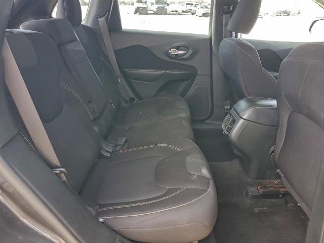 Jeep Grand Cherokee Latitude Image 9