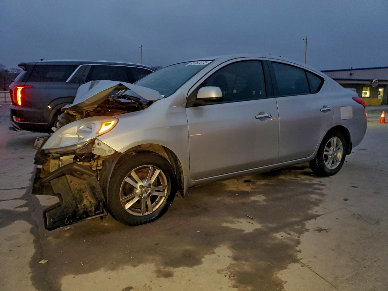 Nissan Versa S Image 1