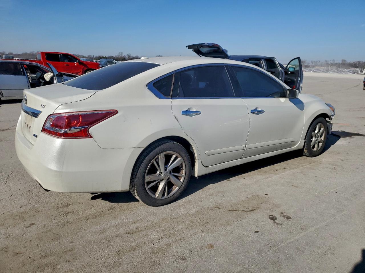 Nissan Altima 2.5 Image 3