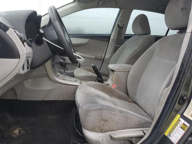 Toyota Corolla Base Image 9