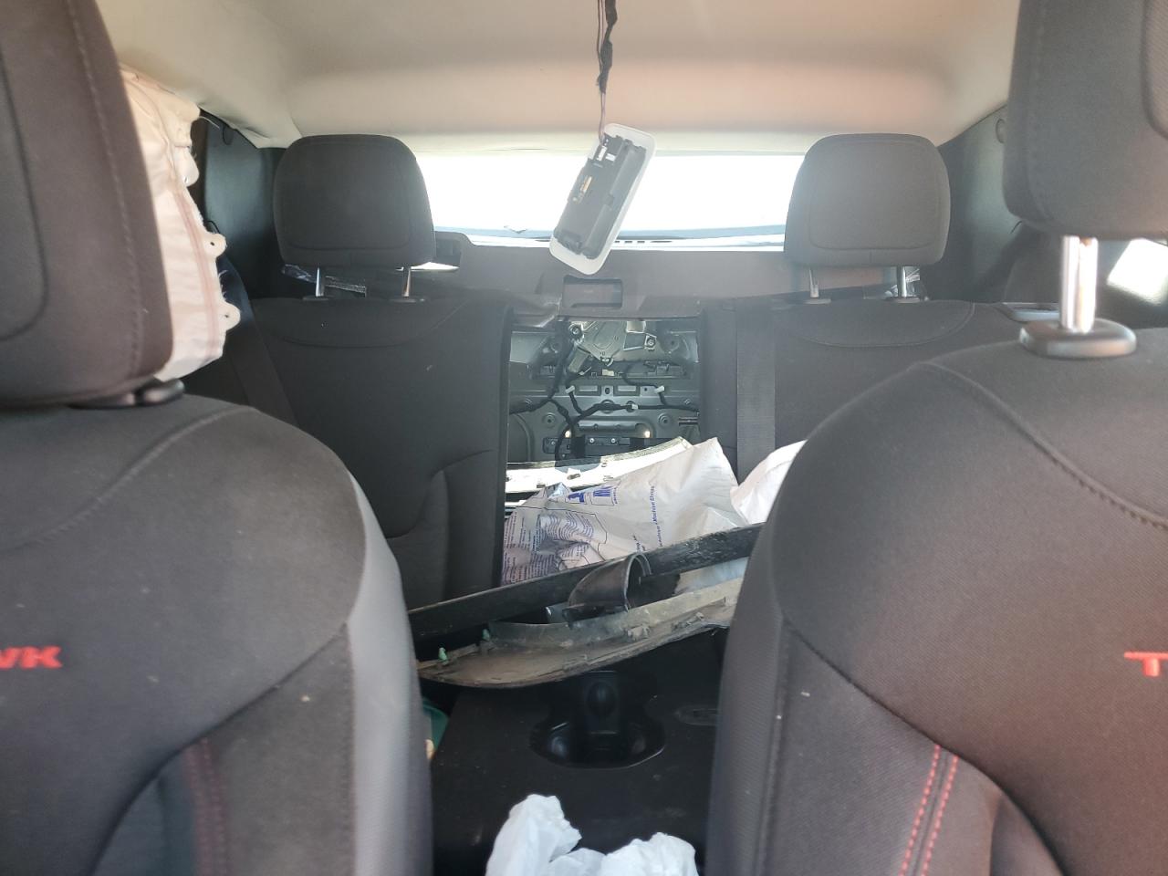 Jeep Renegade Trailhawk Image 7