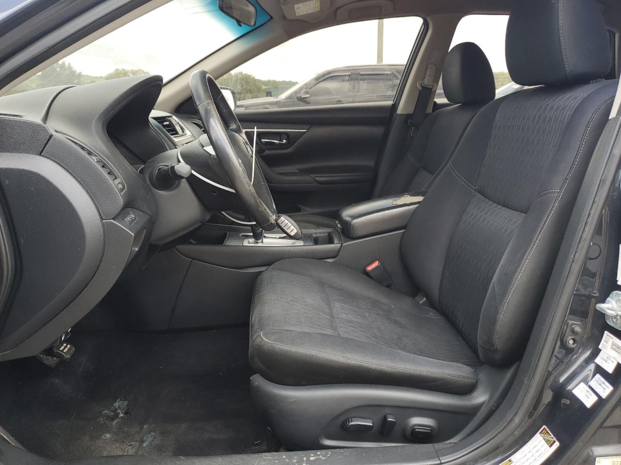 Nissan Altima 2.5 Image 7
