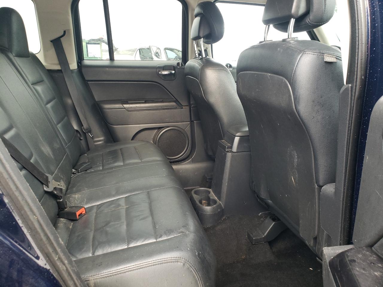 Jeep Patriot Latitude Image 12