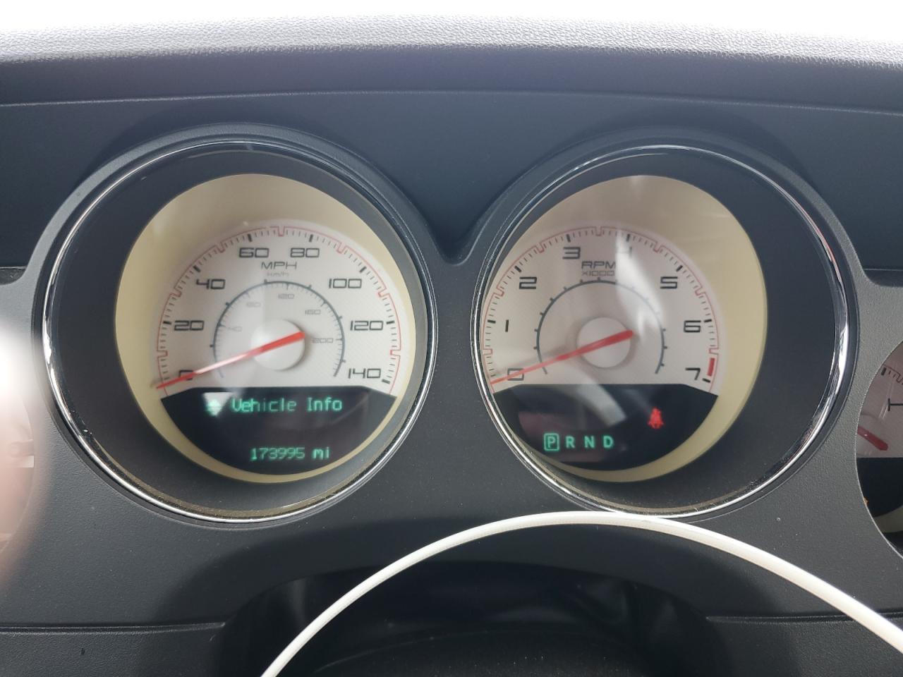 Dodge Challenger Sxt Image 7