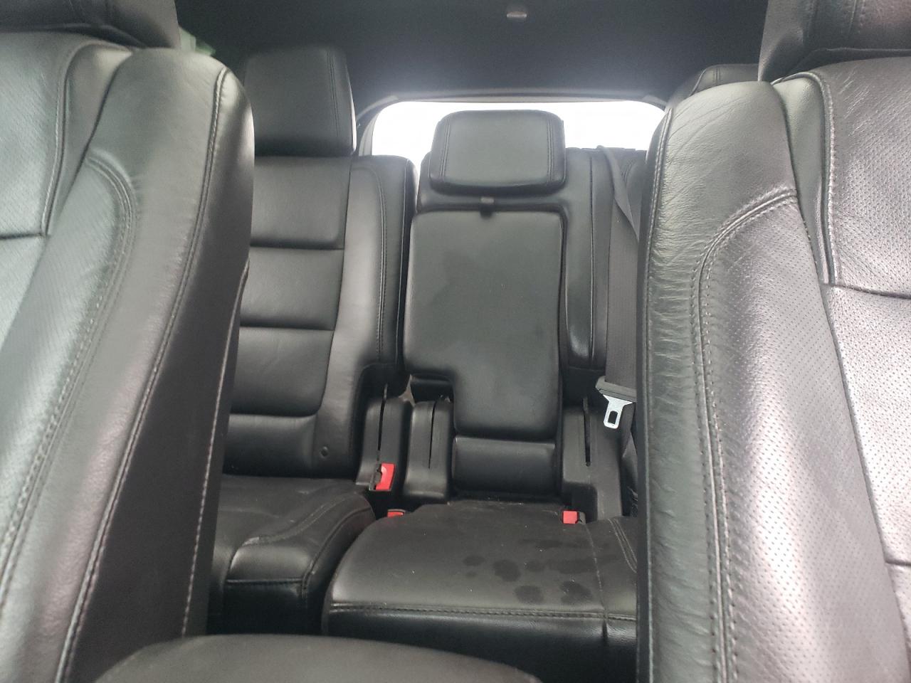 Ford Explorer Limited Image 8