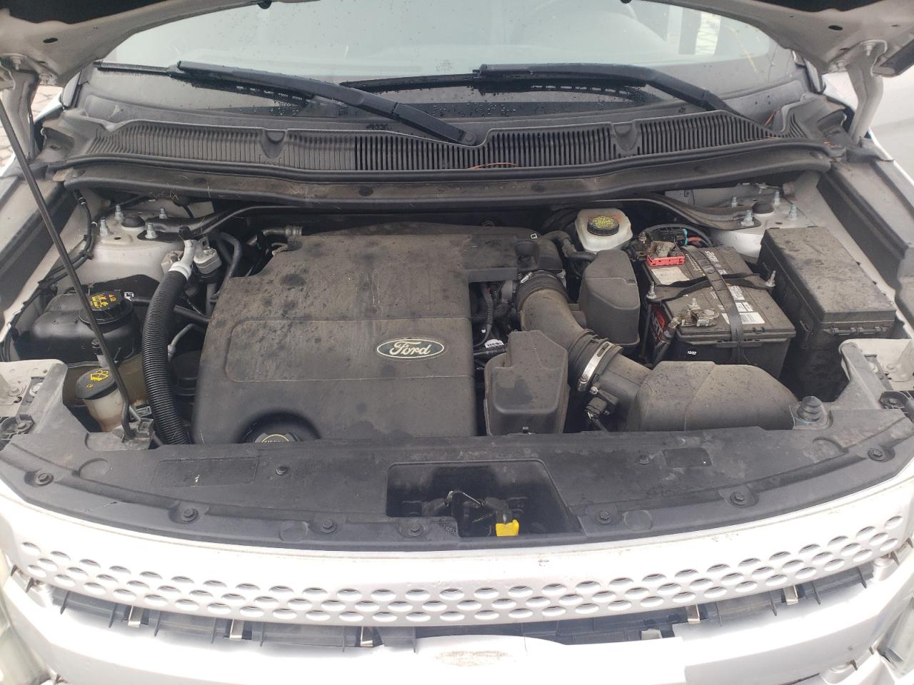 Ford Explorer Limited Image 12