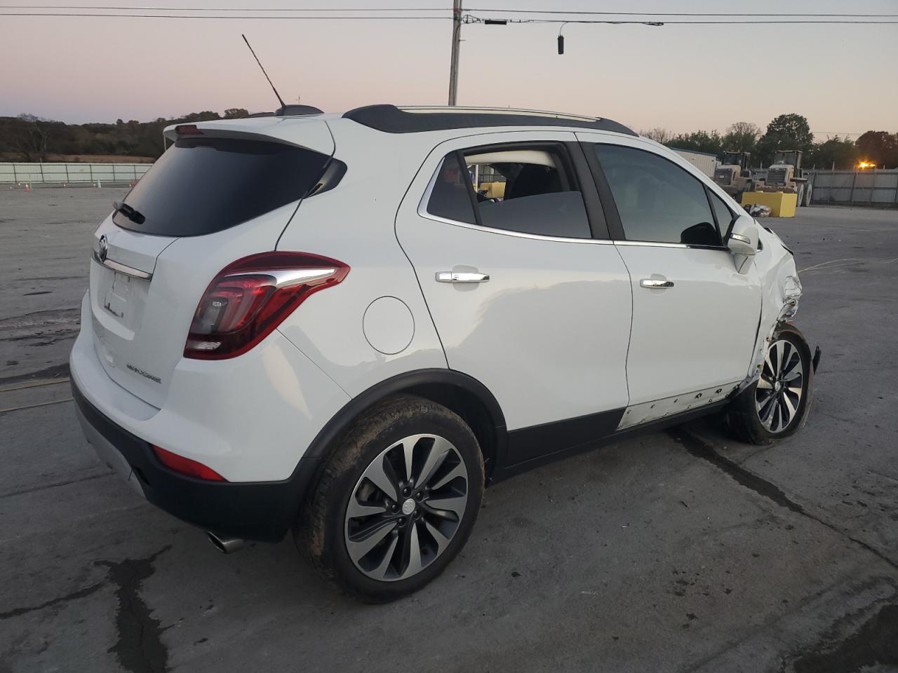 Buick Encore Essence Image 9