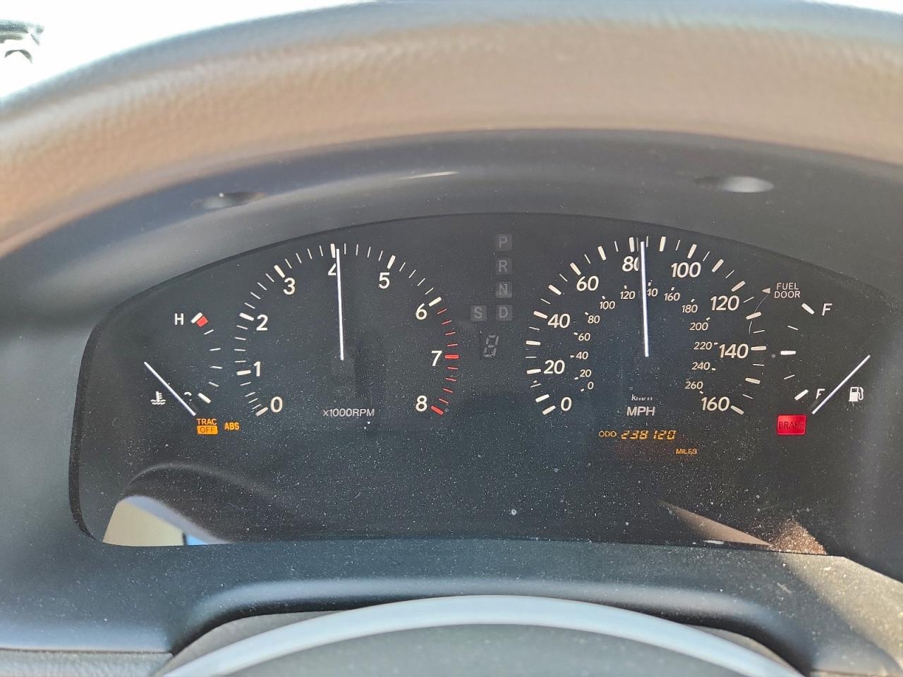 Lexus LS 430 Image 8