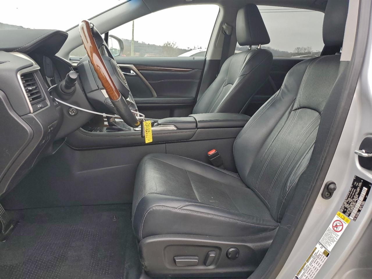 Lexus RX 350 Base Image 8