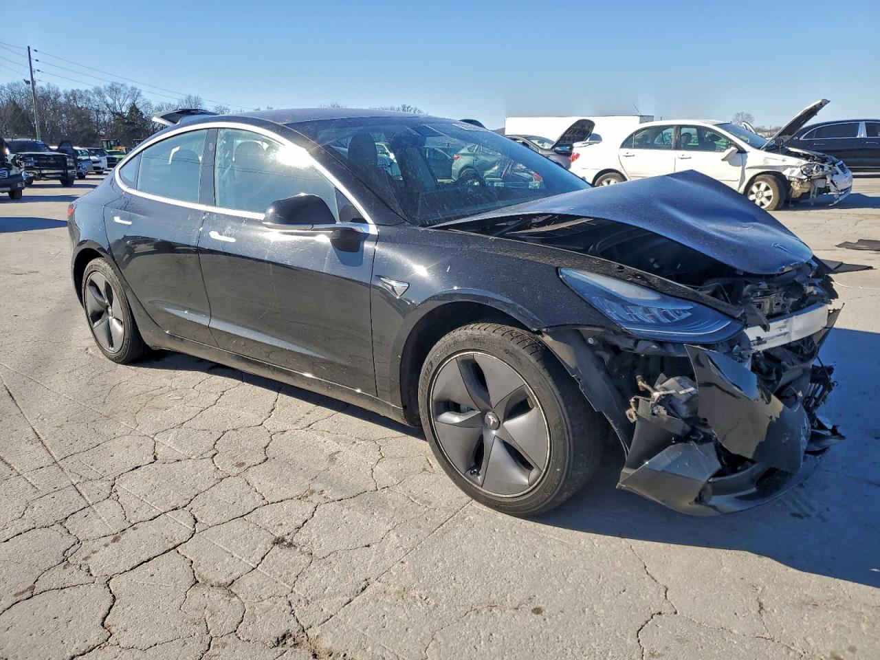 Tesla Model 3 Image 6