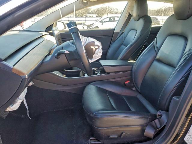 Tesla Model 3 Image 9