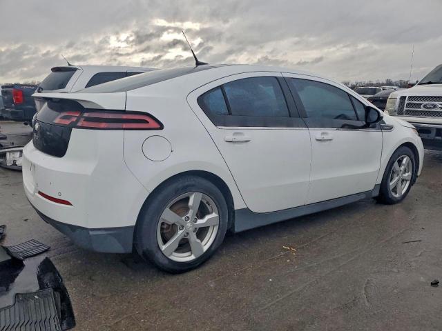 Chevrolet Volt Image 3