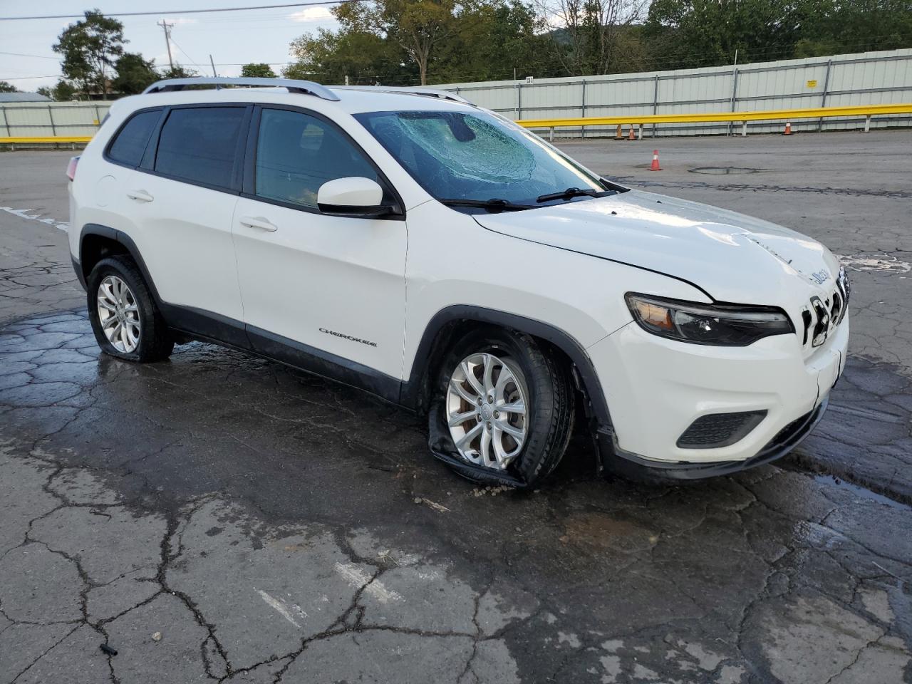 Jeep Grand Cherokee Latitude Image 10