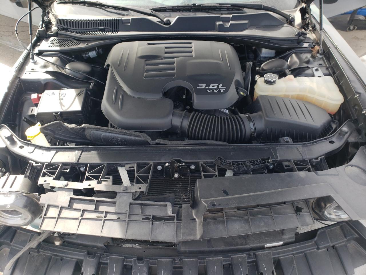 Dodge Challenger Sxt Image 4