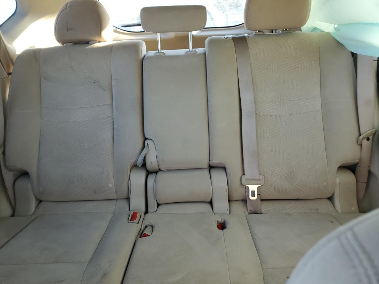 Nissan Rogue S Image 3