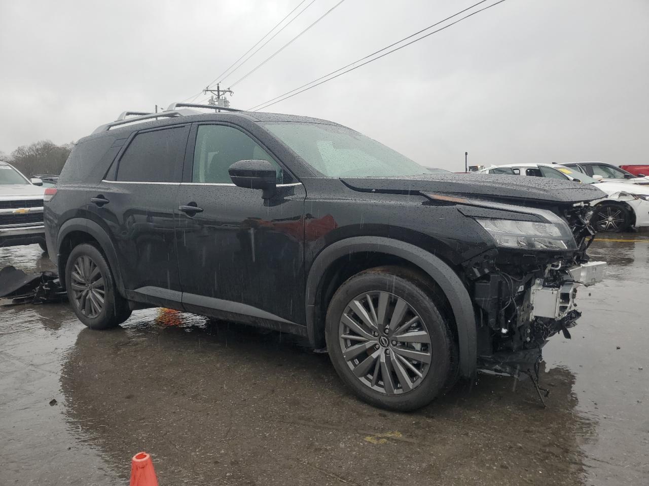 Nissan Pathfinder Sl Image 2