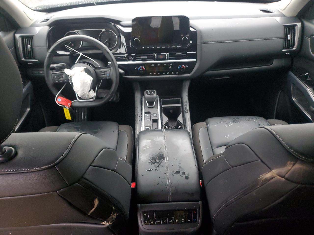 Nissan Pathfinder Sl Image 4