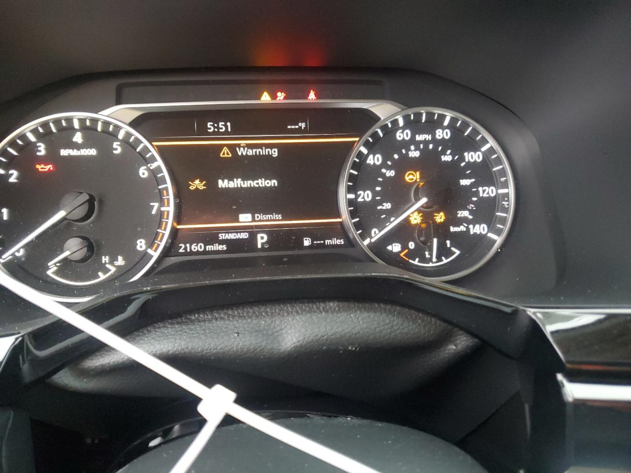 Nissan Pathfinder Sl Image 9