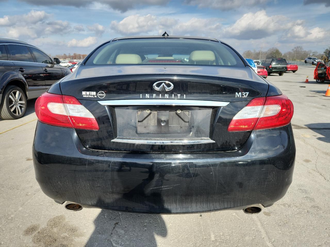 INFINITI M37 Image 3