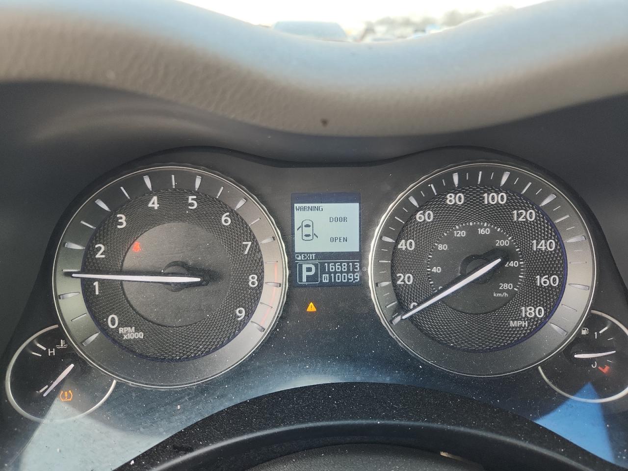 INFINITI M37 Image 12