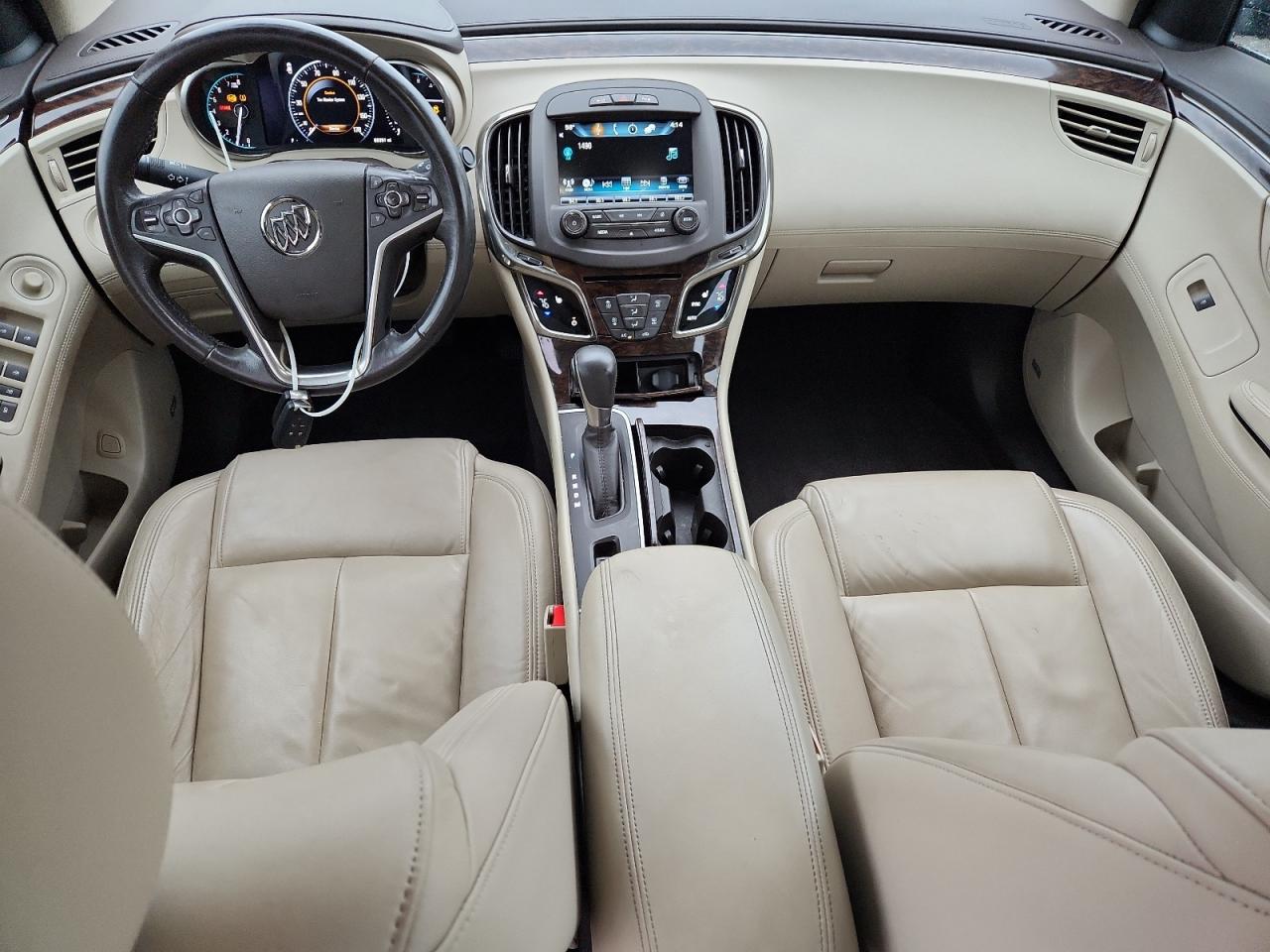 Buick LaCrosse Image 7