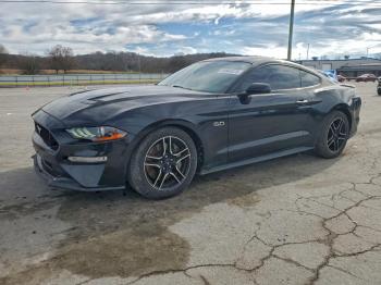 Salvage Ford Mustang