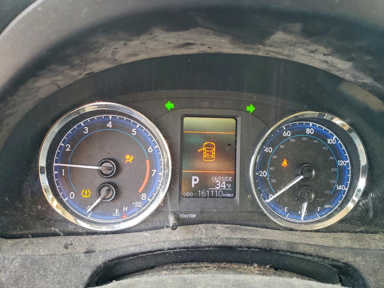 Toyota Corolla L Image 9