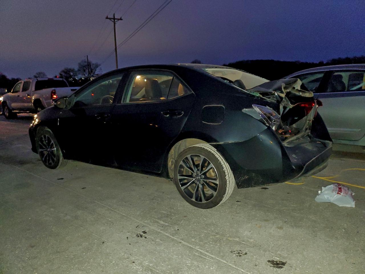 Toyota Corolla L Image 5