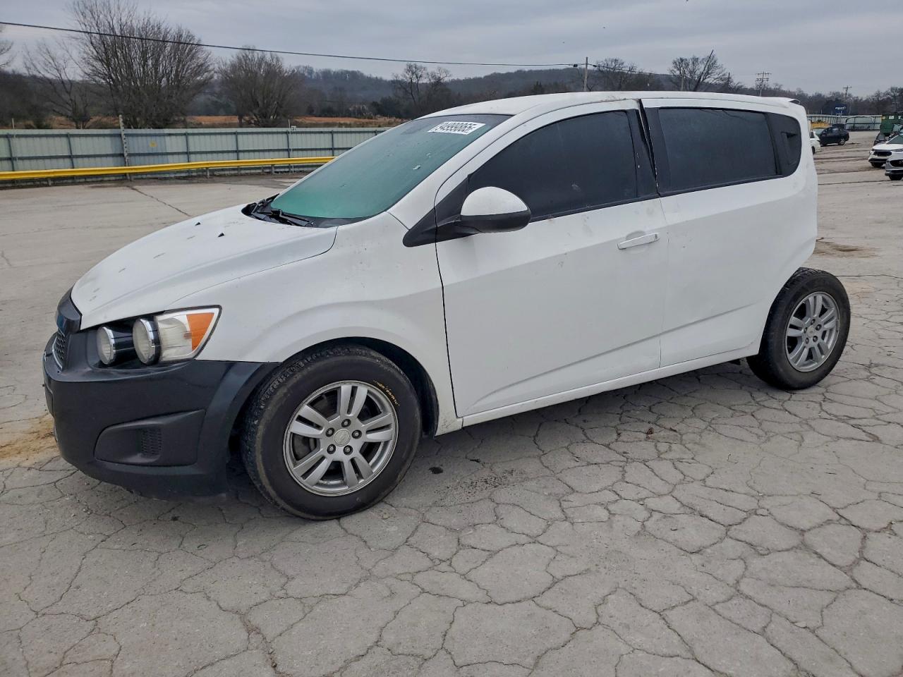 Chevrolet Sonic Ls Image 1