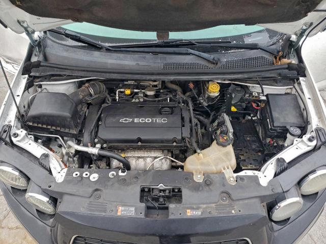 Chevrolet Sonic Ls Image 11