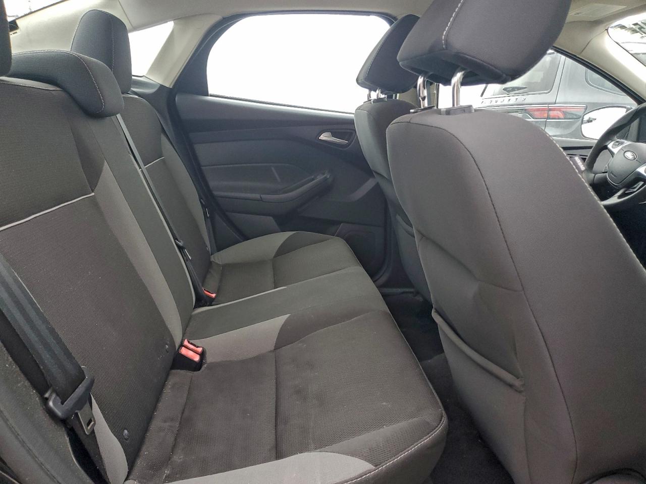 Ford Focus Se Image 4