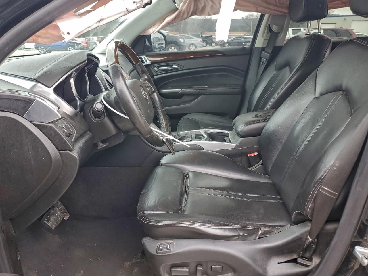 Cadillac SRX Luxury Collection Image 2