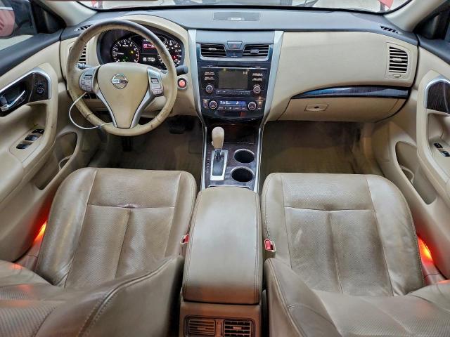Nissan Altima 2.5 Image 10