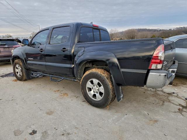 Toyota Tacoma Double Cab Image 3