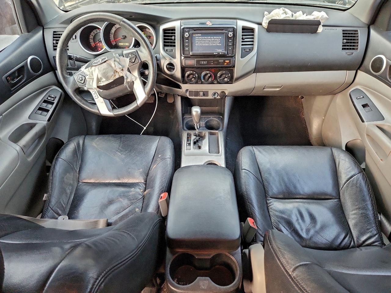 Toyota Tacoma Double Cab Image 9