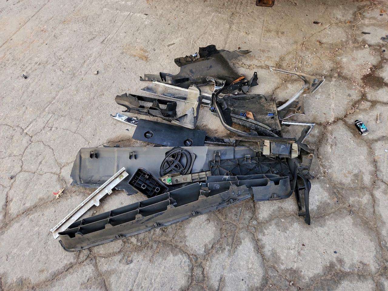 Toyota Tacoma Double Cab Image 13