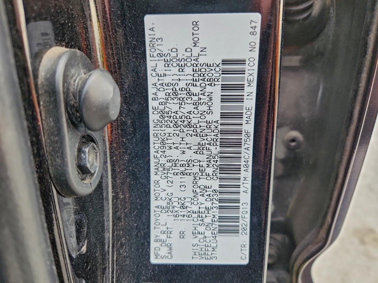 Toyota Tacoma Double Cab Image 10