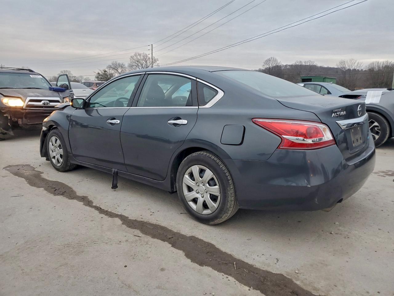 Nissan Altima 2.5 Image 3