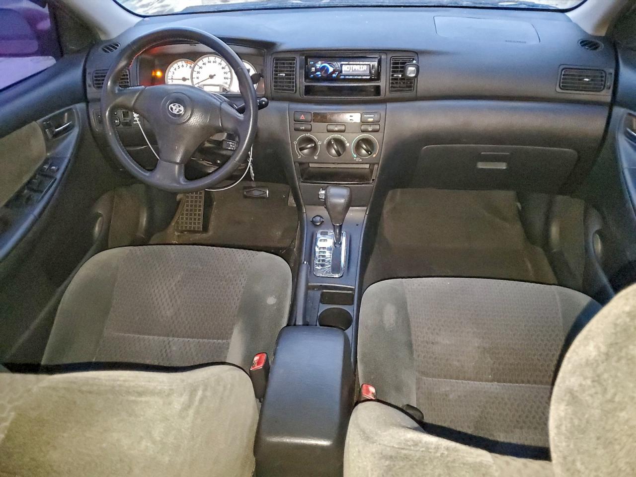 Toyota Corolla Ce Image 12