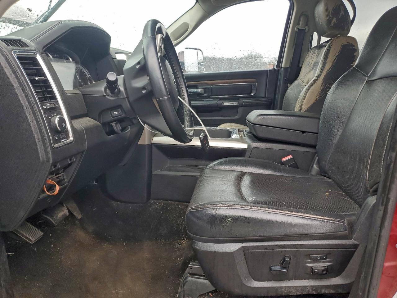 Ram 1500 Laramie Image 3