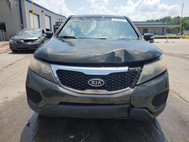 Kia Sorento Base Image 9