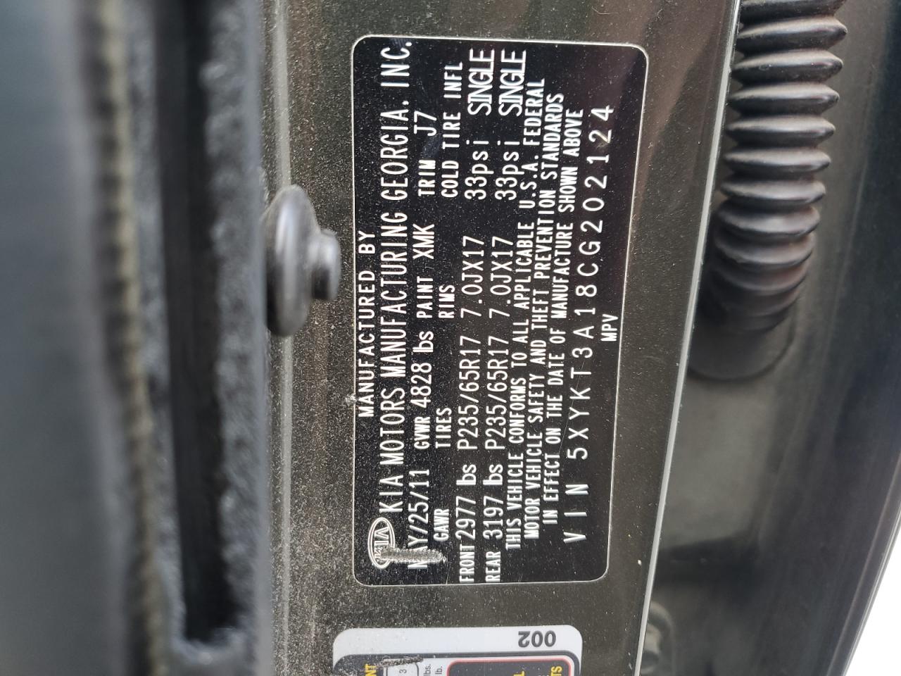 Kia Sorento Base Image 11