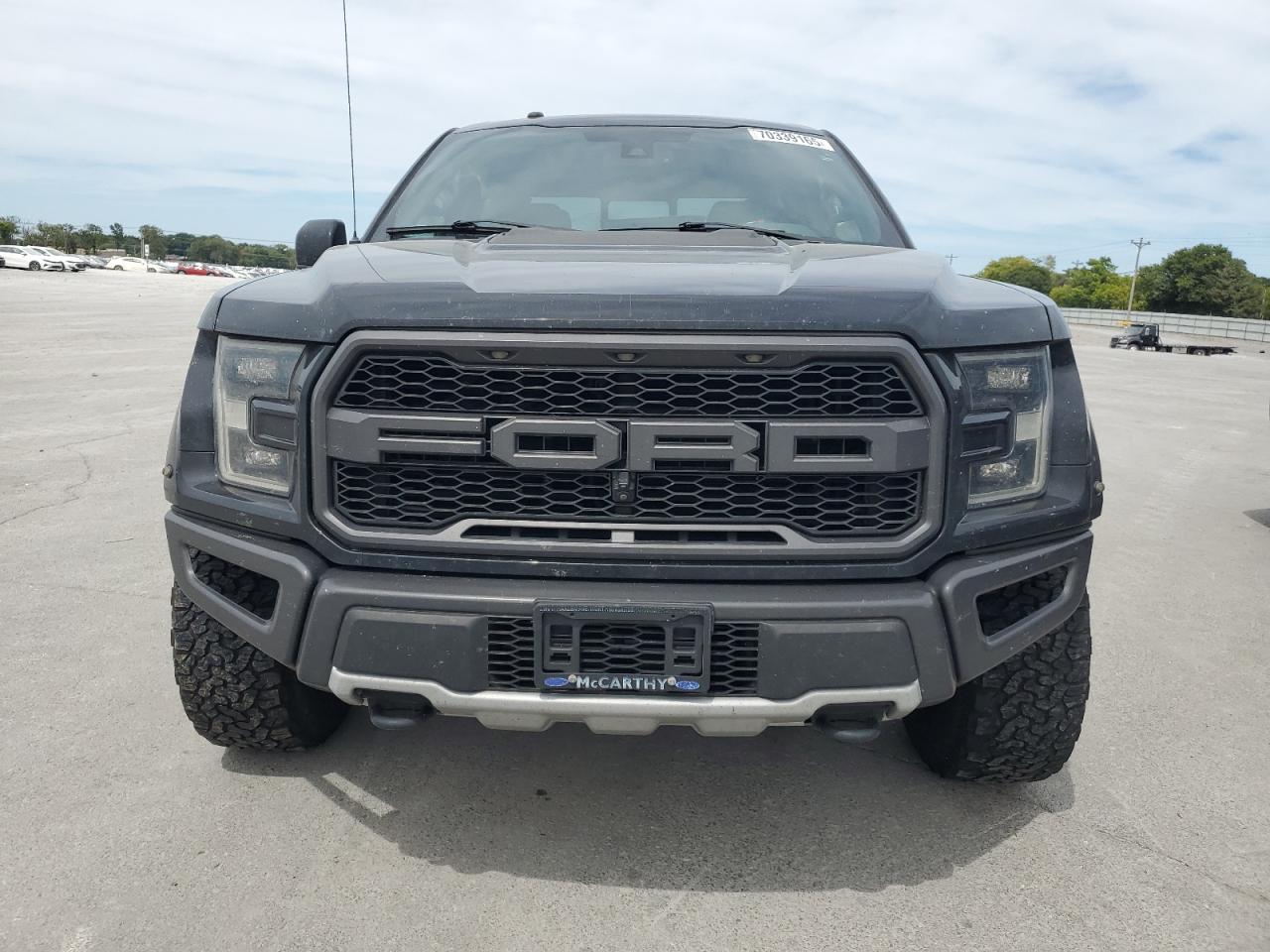 Ford F-150 Raptor Image 5