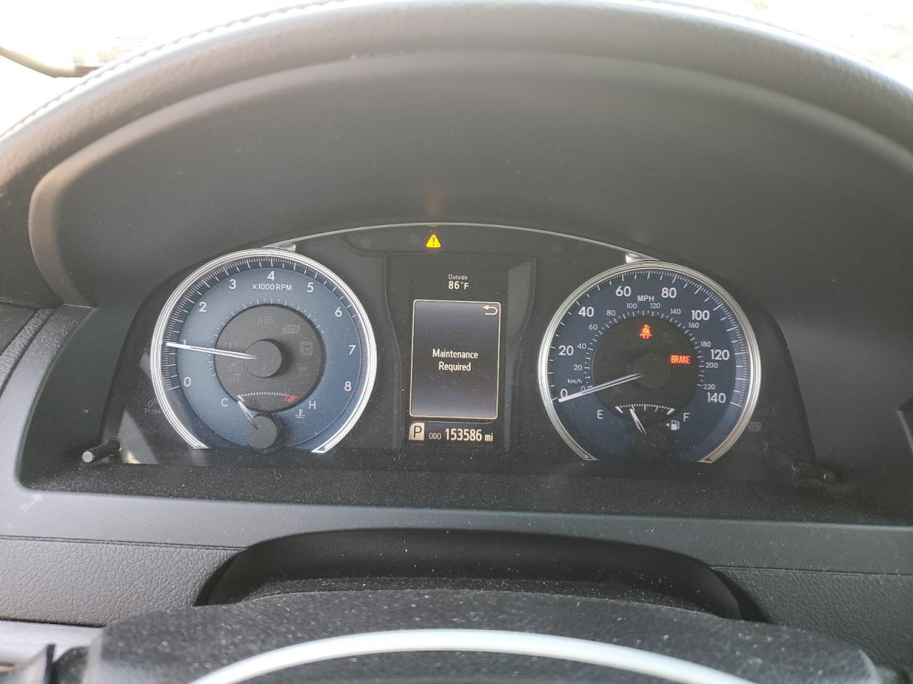 Toyota Camry Le Image 3