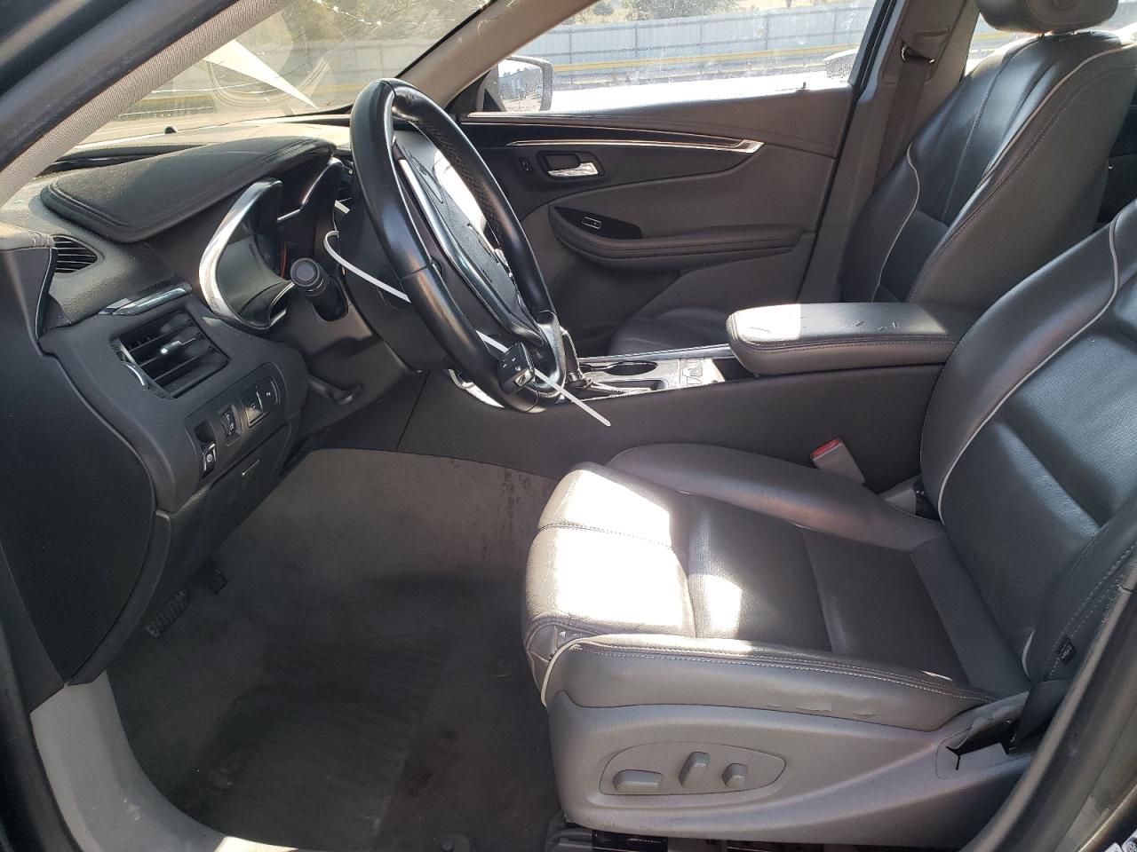 Chevrolet Impala Premier Image 8